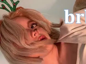 Chaturbate Live Sex Cam of aurorawrenfield