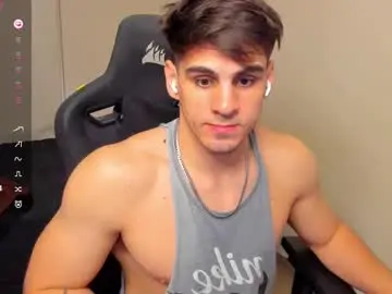 Chaturbate Free Porn Cam of derekcb
