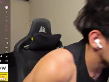 Chaturbate Best live sex cam show of derekcb