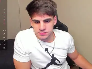 Chaturbate Nude Webcam of derekcb