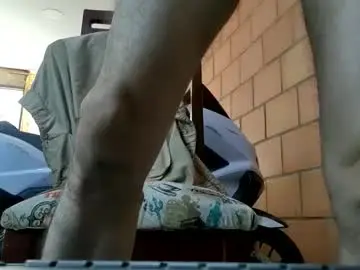 Chaturbate Live Sex Cam of jhosuamoore