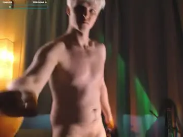 Chaturbate Watch Live Sex Cams of brestonsweet