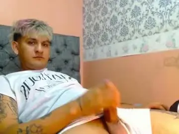 Chaturbate Watch Live Sex Cams of dona_and_carl2