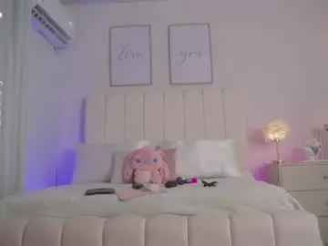 Chaturbate Free Porn Cam of cristal_bunny