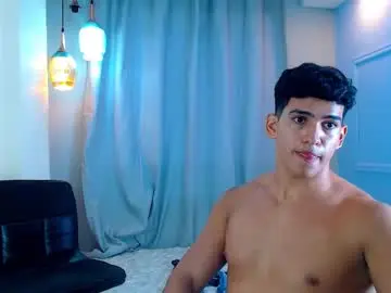 Chaturbate Free Live Porn of hotcrew_