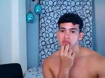 Chaturbate Free Live Porn of hotcrew_