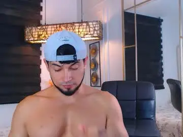 Chaturbate Free Porn Cam of hotcrew_