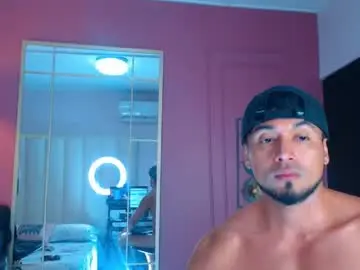 Chaturbate Adult Video Chat of hotcrew_