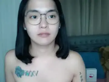 Chaturbate Live Sex Cam of zhaviahale