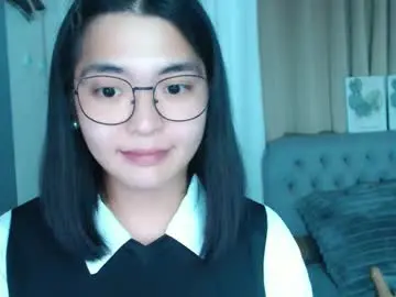 Chaturbate Live Sex Cam of zhaviahale