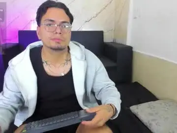 Chaturbate Live Porn of enrique_villa23
