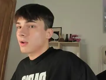 Chaturbate Live Sex Cam of mystic_evan