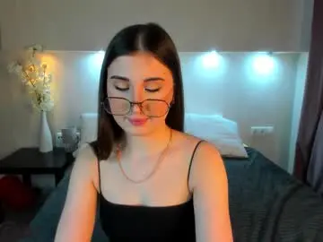 Chaturbate Free Live Porn of emily_lews