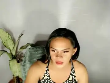 Chaturbate Free Porn Cam of holly_sugar20