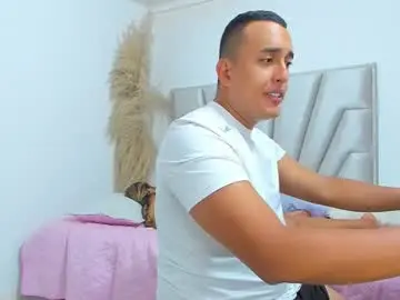 Chaturbate Live Sex of couple_fantasies69