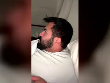 Chaturbate Adult Video Chat of belrevee