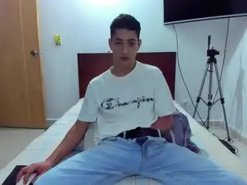 Chaturbate Best live sex cam show of chandler_kenji