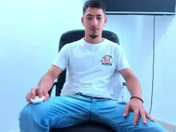 Chaturbate Free Live Porn of chandler_kenji