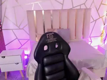 Chaturbate Watch Live Sex Cams of cyrus_tay