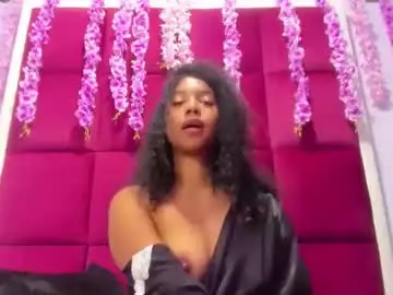 Chaturbate Sex Cam of lunaa_brunettee