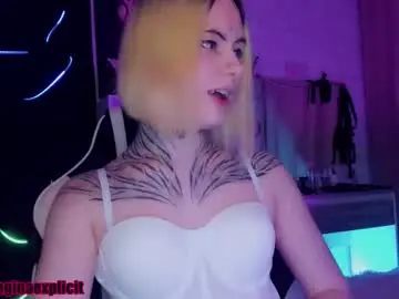 Chaturbate Best live sex cam show of snake_bites