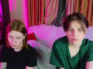 Chaturbate Live Sex Cam of berry_assortment