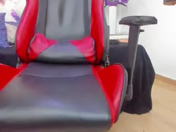 Chaturbate Live Sex Cam of licyevans1