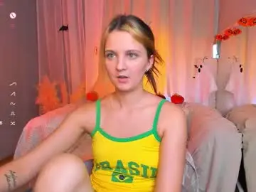 Chaturbate Live Sex Cam of fluffy_waffles