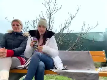 Chaturbate Sex Cam of squirt_bunny77