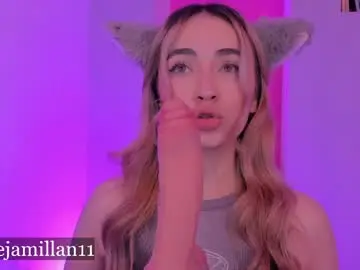 Chaturbate Best Webcam of alejamillan1