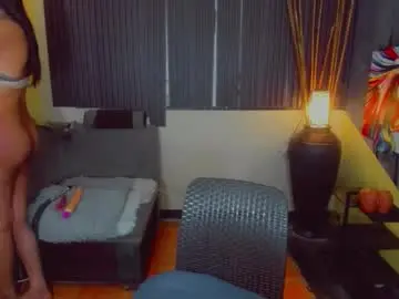 Chaturbate Watch Live Sex Cams of bitchcommanderstella