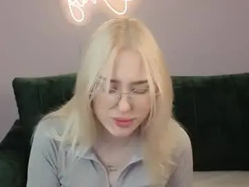 Chaturbate Adult Video Chat of kebesheska