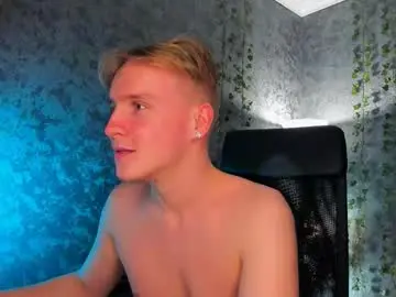 Chaturbate Live Sex Cam of alex__sweet