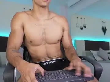 Chaturbate Watch Live Sex Cams of danteestone