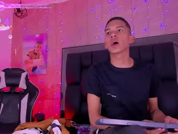 Chaturbate Sex Cam of dilam_alfonzo