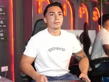 Chaturbate Best live sex cam show of hunk_ryan