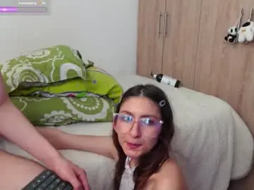 Chaturbate Live Sex of skinnys_couple_