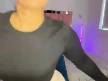 Chaturbate Nude Webcam of hailey_florez