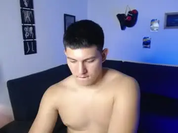 Chaturbate Live Sex Cam of james_cr