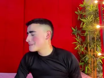 Chaturbate Watch Live Sex Cams of salomon_jax