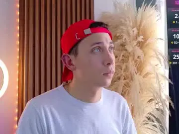 Chaturbate Watch Live Sex Cams of naughty__chris