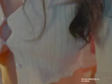 Chaturbate Live Porn of nicolle_mitchelle