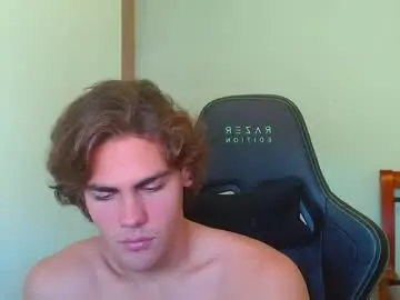Chaturbate Free Porn Cam of harryking1