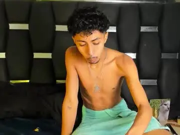 Chaturbate Live Sex of raydevil_