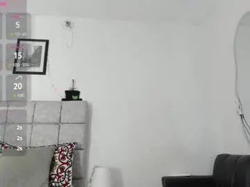 Chaturbate Best live sex cam show of sofiia_smith_