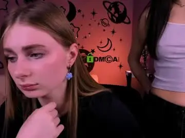 Chaturbate Best live sex cam show of ariana_ross7