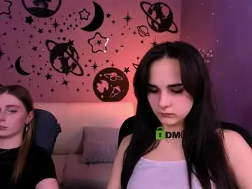 Chaturbate Live Sex Cam of ariana_ross7