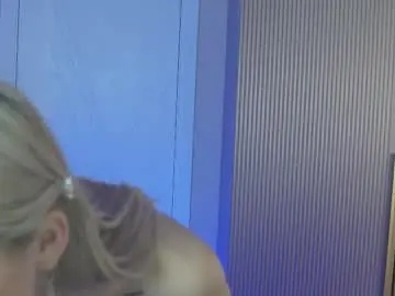 Chaturbate Live Sex Cam of milabunny_