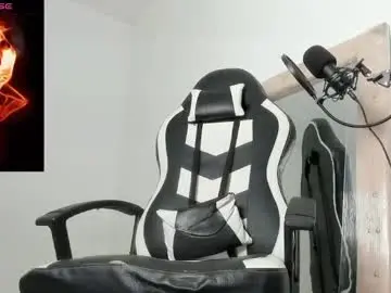 Chaturbate Sex Cam of queen_findom