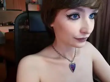 Chaturbate Adult Video Chat of lunelucy